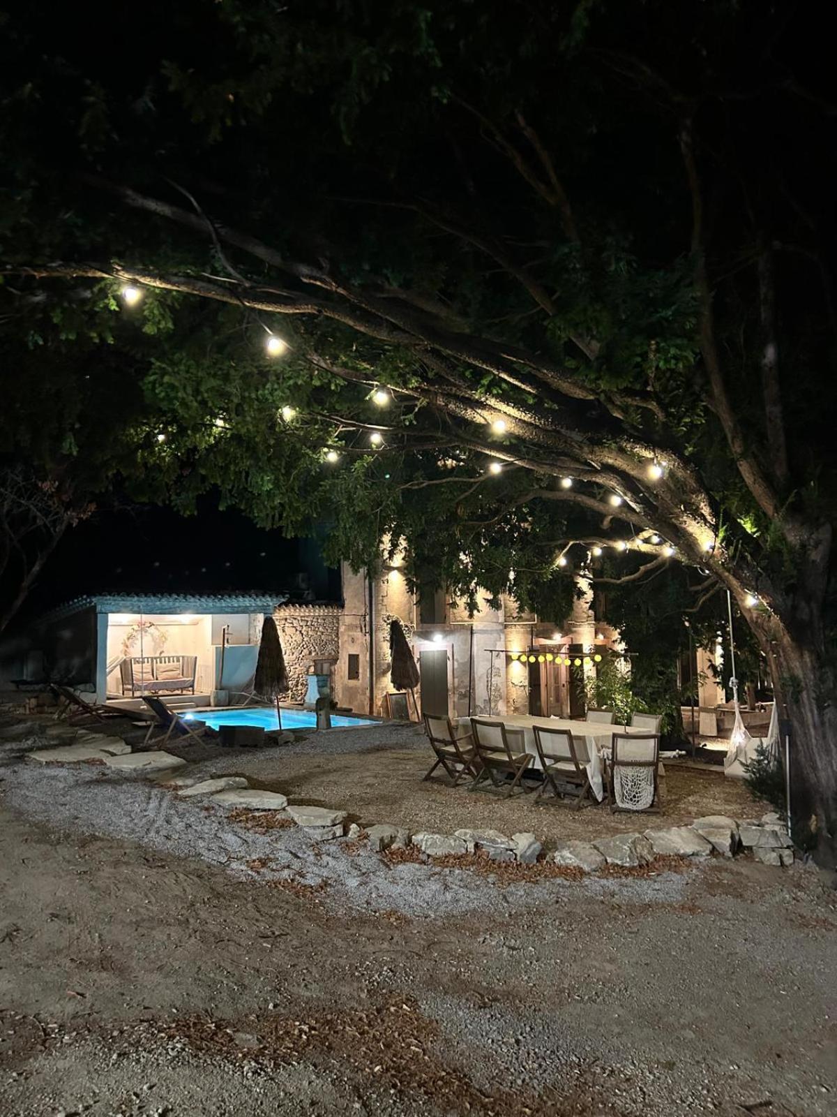Maison D'Hotes La Datcha Manosque Ngoại thất bức ảnh